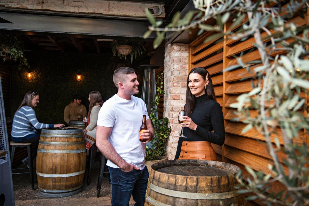 The Woolpack Hotel Mudgee Zewnętrze zdjęcie